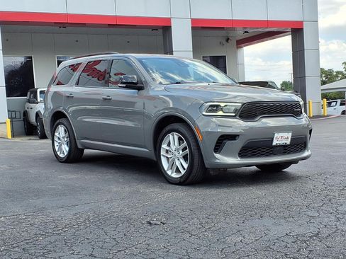Used 2025 Dodge Durango GT AWD/4WD image 4