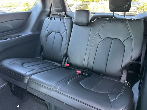 New 2026 Chrysler Voyager LX image 15