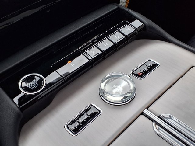 New 2026 Lincoln Navigator Reserve AWD/4WD image 14