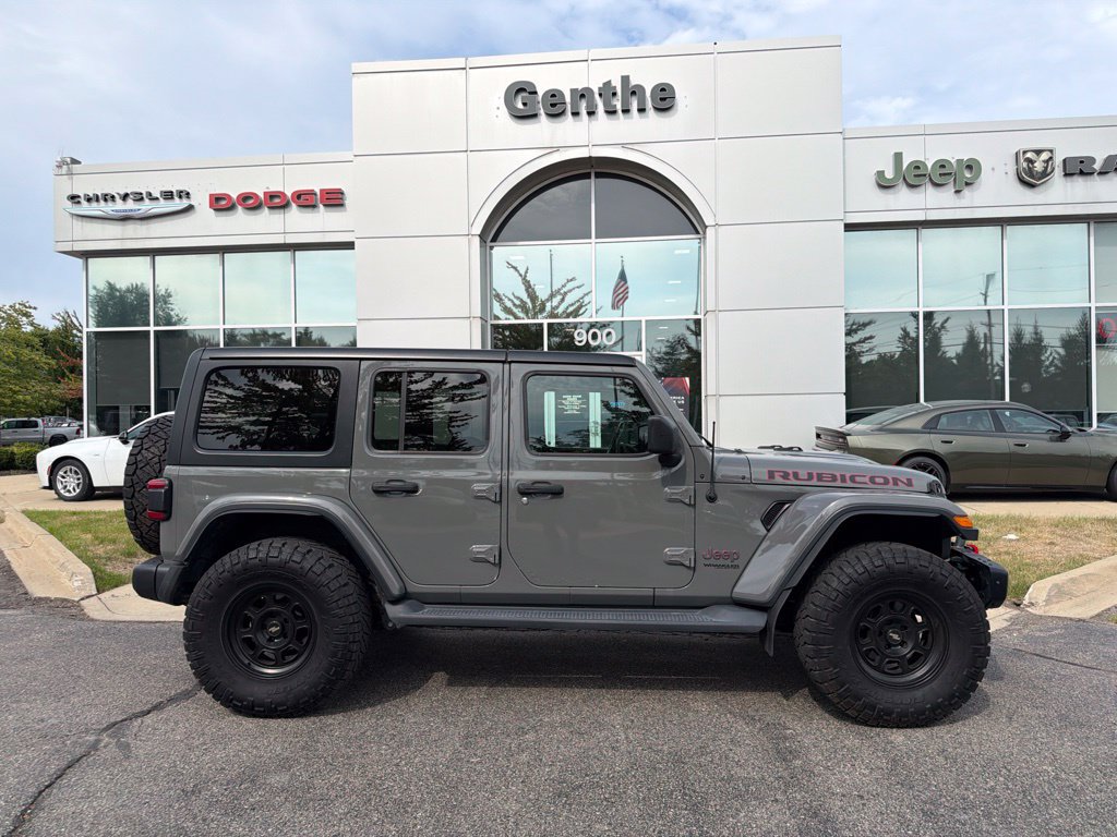 Used 2018 Jeep Wrangler Unlimited Rubicon w/ Dual Top Group AWD/4WD image 2