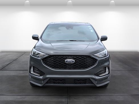Used 2021 Ford Edge ST-Line w/ Class II Trailer Tow Package AWD/4WD image 6