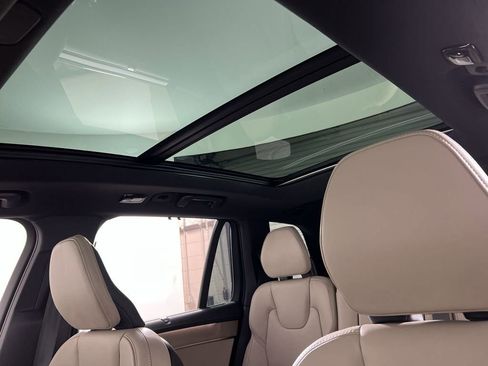 New 2026 Volvo XC90 T8 Ultra w/ Protection Package AWD/4WD image 14