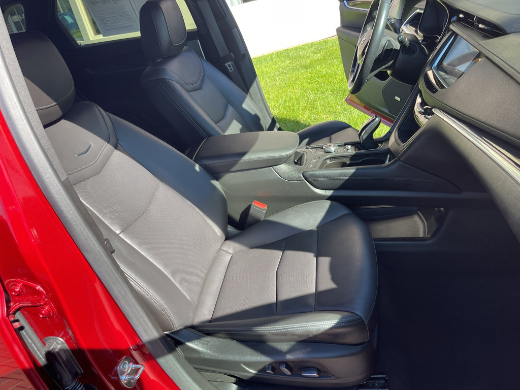 Used 2024 Cadillac XT5 Premium Luxury AWD/4WD image 29