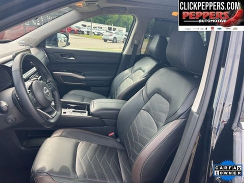 Used 2024 Nissan Pathfinder Platinum w/ Cargo Package FWD image 19