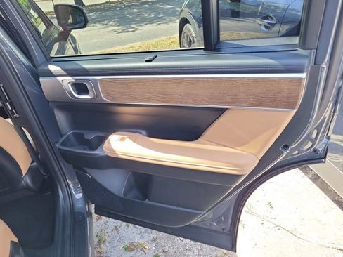 Used 2025 Hyundai Santa Fe Limited image 31