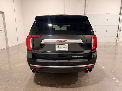 Used 2021 GMC Yukon Denali w/ Denali Premium Package image 6