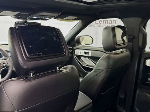 Used 2022 Ford Explorer ST w/ Equipment Group 401A image 28