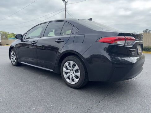 Used 2024 Toyota Corolla LE image 7