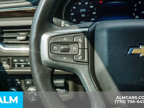 Used 2022 Chevrolet Suburban LT w/ LT Signature Package AWD/4WD image 33
