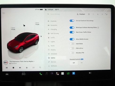 Used 2024 Tesla Model Y Long Range AWD/4WD image 34