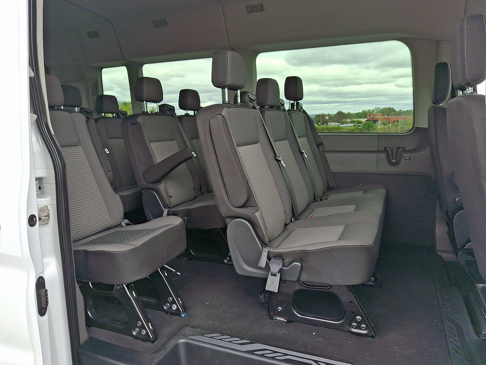Used 2025 Ford Transit 350 XLT RWD image 9