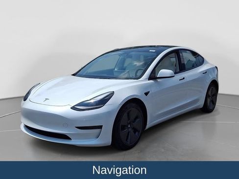 Used 2023 Tesla Model 3 Standard Range RWD image 4