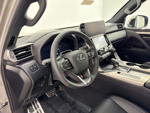 New 2026 Lexus LX 700h F Sport image 4