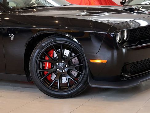 Used 2015 Dodge Challenger SRT Hellcat image 8