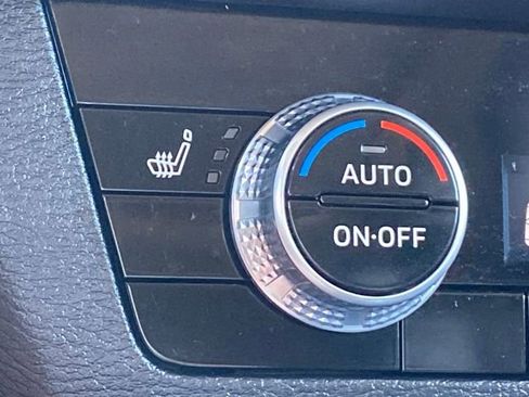 Used 2024 Mitsubishi Outlander 4WD Plug-In Hybrid image 34