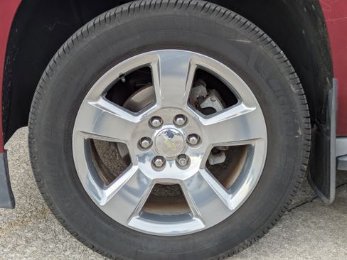 Used 2017 Chevrolet Tahoe LS w/ All-Season Package image 33