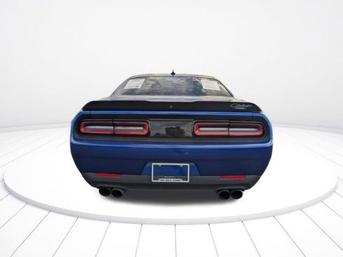 Used 2018 Dodge Challenger R/T Scat Pack RWD image 11