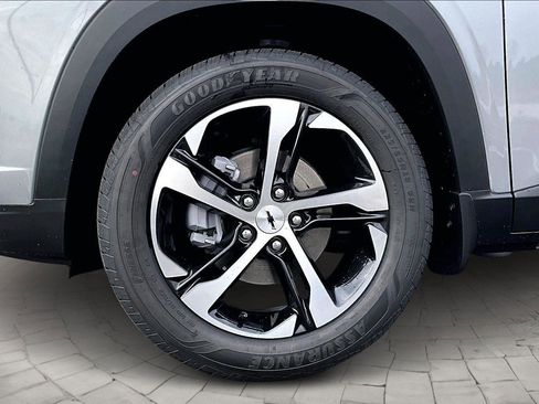 New 2026 Chevrolet Trax RS w/ Driver Confidence Package image 15