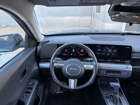 Used 2025 Hyundai Kona SEL image 34