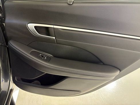 Used 2025 Hyundai Sonata Limited image 40