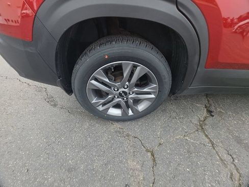Used 2023 Kia Seltos S w/ Navigation Package FWD image 11