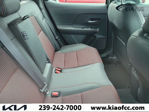 Used 2025 Nissan Kicks SR FWD image 10