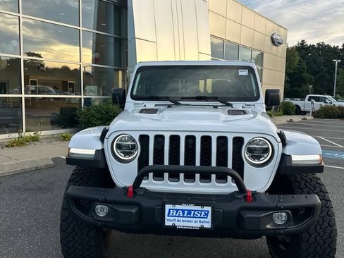 Used 2022 Jeep Gladiator Rubicon w/ LED Lighting Group AWD/4WD image 2
