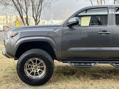 Used 2023 Toyota Tacoma SR5 image 11