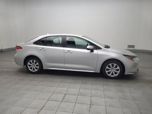 Used 2024 Toyota Corolla LE image 11