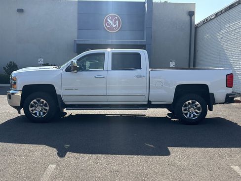 Used 2017 Chevrolet Silverado 2500 LTZ w/ Duramax Plus Package AWD/4WD image 6