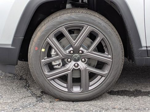 New 2026 Jeep Compass Limited w/ Sun, Sound & Navigation Group image 9