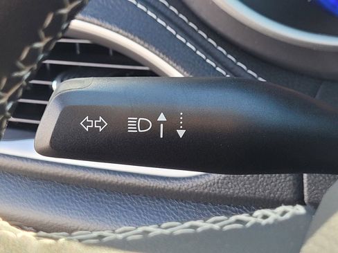 New 2026 Chrysler Pacifica Select FWD image 23