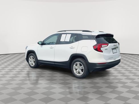 Certified 2023 GMC Terrain SLE w/ Driver Convenience Package AWD/4WD image 6