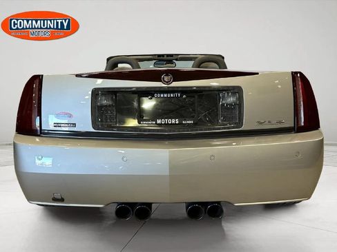 Used 2004 Cadillac XLR RWD image 40