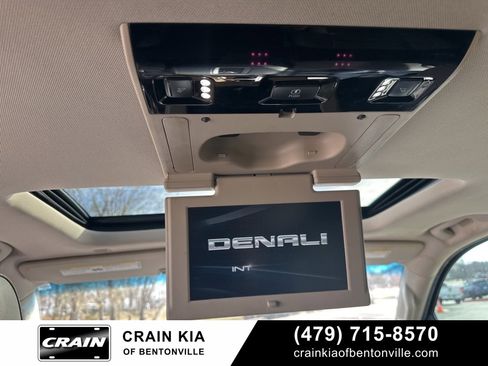 Used 2018 GMC Yukon Denali w/ Denali Ultimate Package image 39