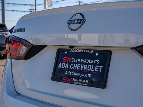Used 2025 Nissan Altima 2.5 SV image 10