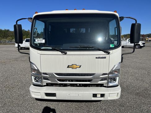 New 2025 Chevrolet Low Cab Forward image 3
