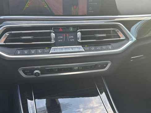 Used 2019 BMW X5 xDrive50i AWD/4WD image 15