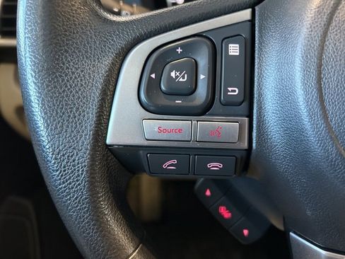 Used 2018 Subaru Forester 2.5i Premium image 12