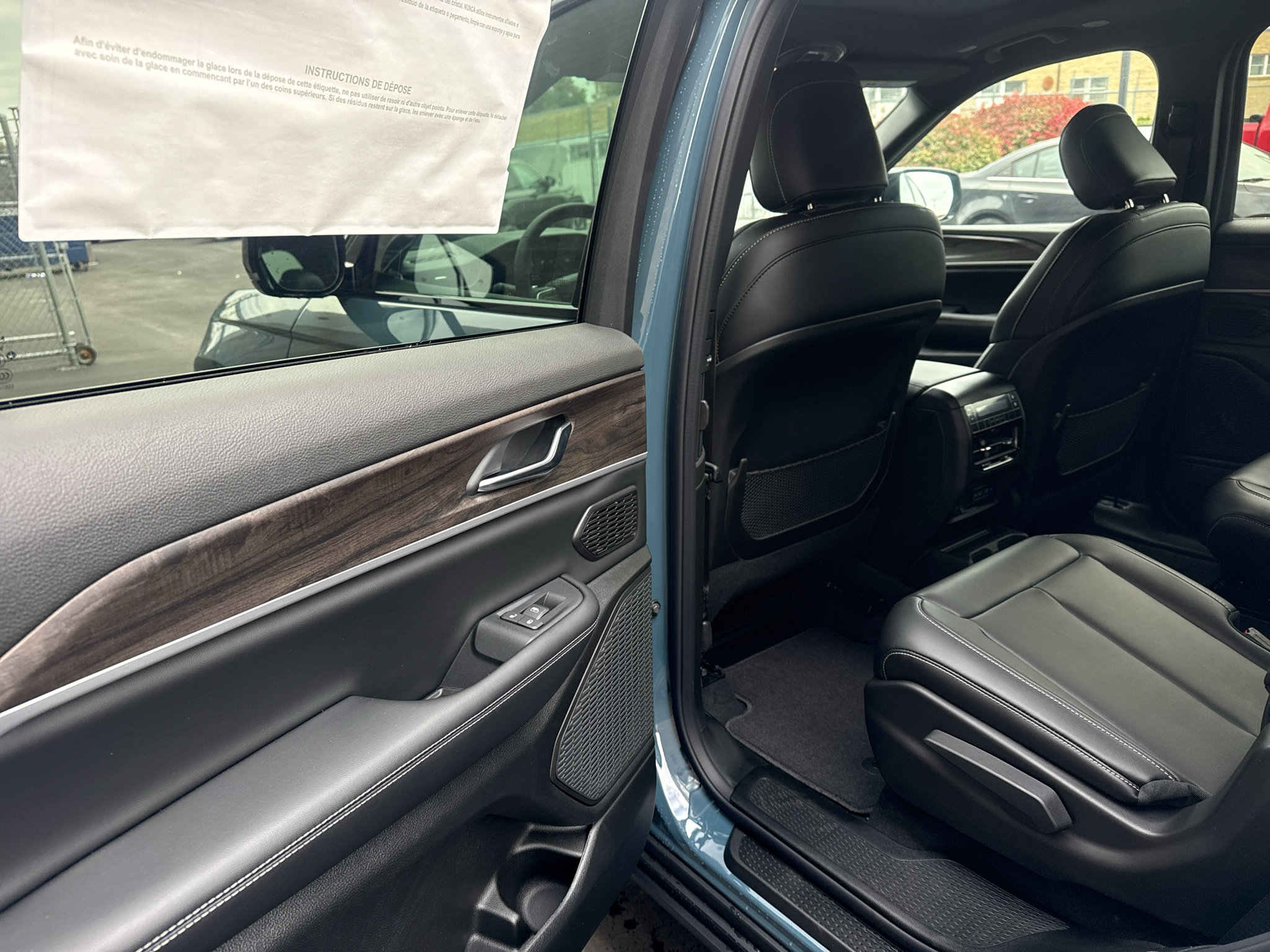 New 2027 Jeep Grand Cherokee L Limited AWD/4WD image 19