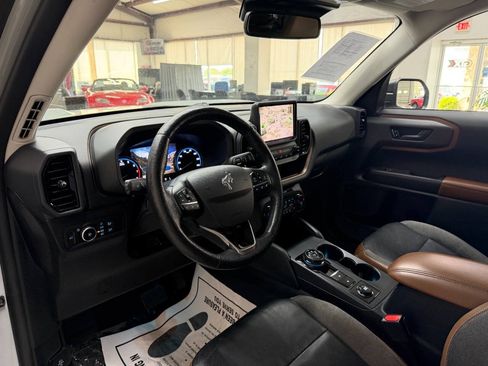 Used 2021 Ford Bronco Sport Outer Banks w/ Outer Banks Package AWD/4WD image 19