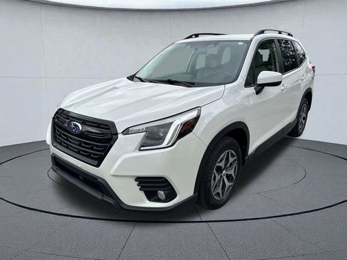 Used 2023 Subaru Forester Premium AWD/4WD image 8