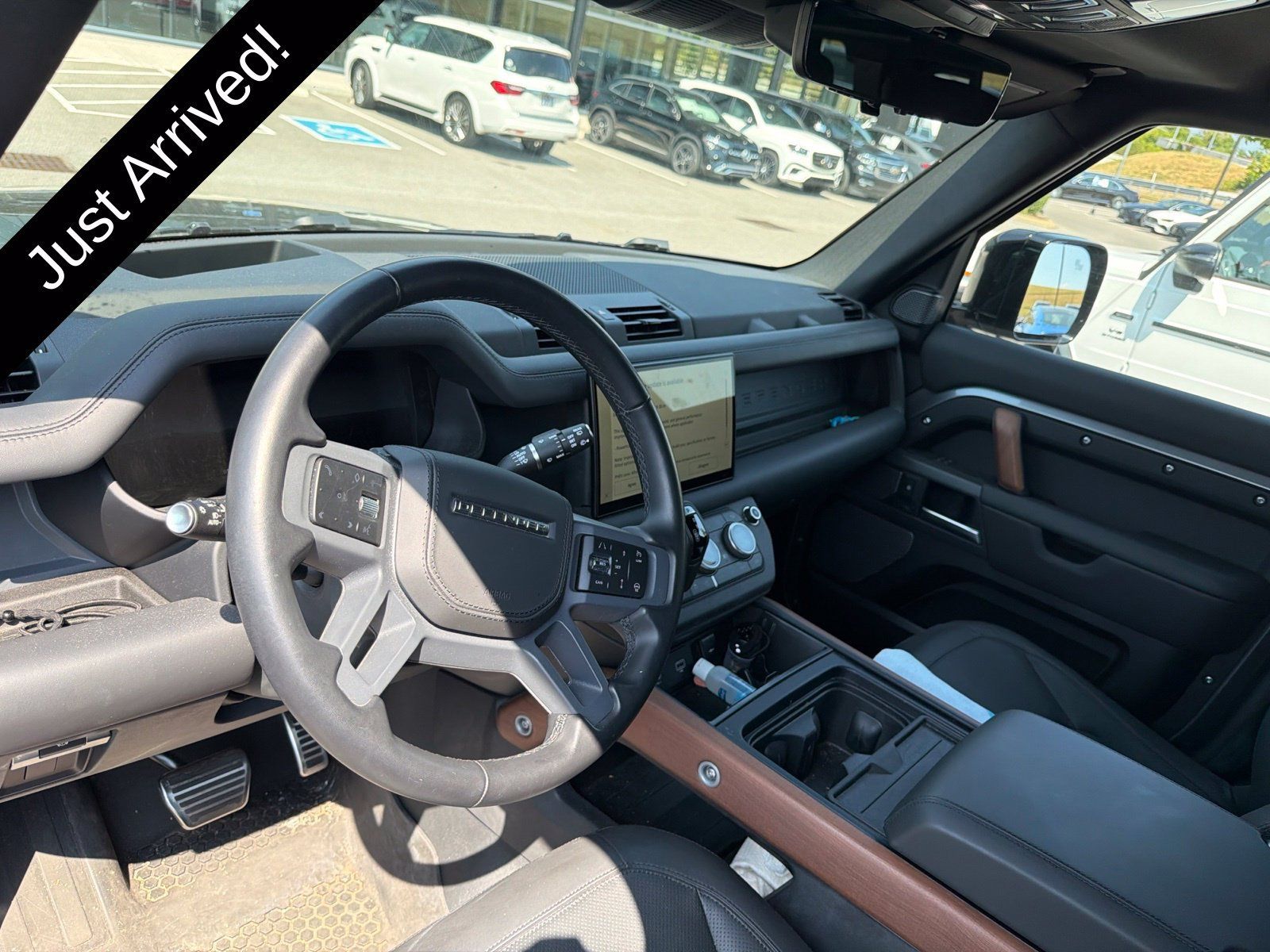 Used 2024 Land Rover Defender 110 X AWD/4WD image 6