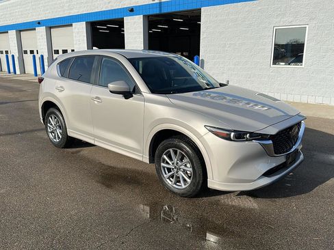 Used 2025 MAZDA CX-5 AWD 2.5 S w/ Select Package image 11