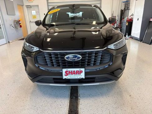 Used 2023 Ford Escape Active w/ Tech Pack #1 AWD/4WD image 4