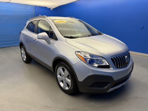 Used 2016 Buick Encore FWD image 2