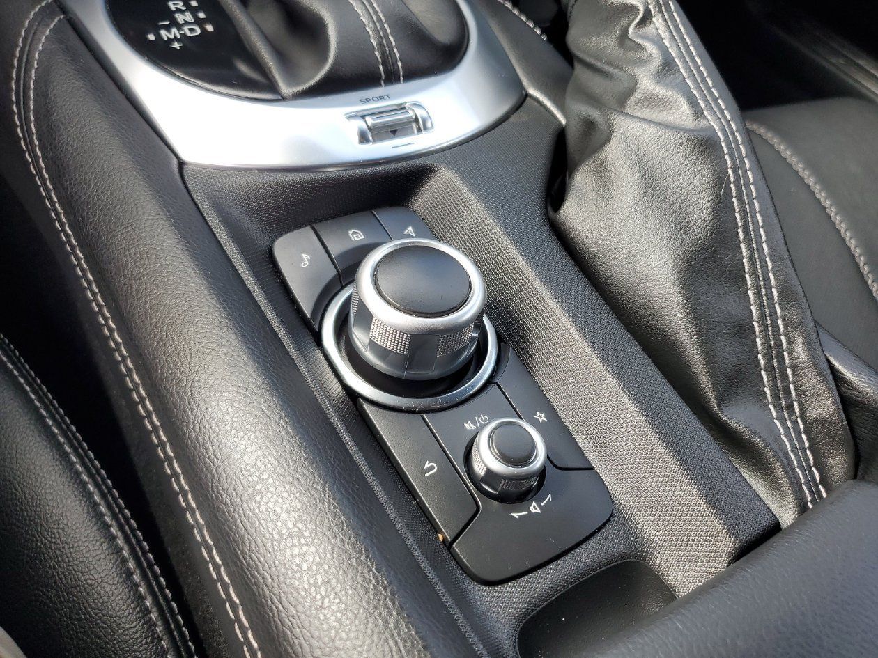 Used 2026 MAZDA MX-5 Miata RF Grand Touring RWD image 17