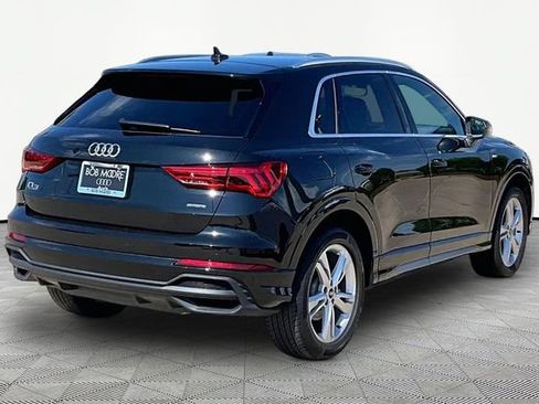 Used 2023 Audi Q3 2.0T Premium w/ Convenience Package AWD/4WD image 2
