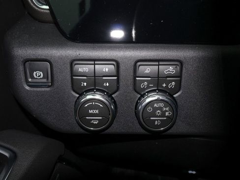 New 2026 GMC Sierra 1500 Elevation w/ Elevation Premium Package AWD/4WD image 23