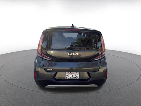 Used 2025 Kia Soul LX w/ LX Technology Package image 12